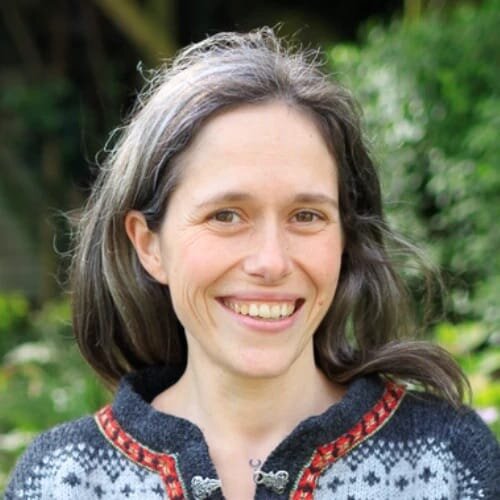 Megan Mills, qualified Bowen Therapy and Holistic Massage practitioner with 15 years of experience